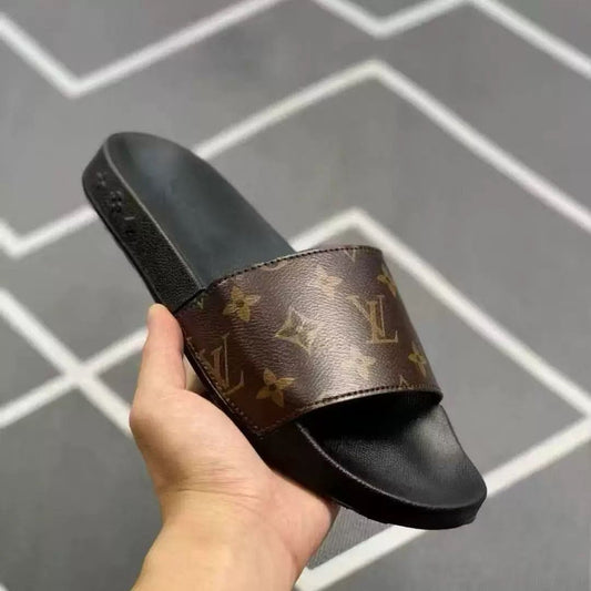 Designer-Inspired Monogram Slides